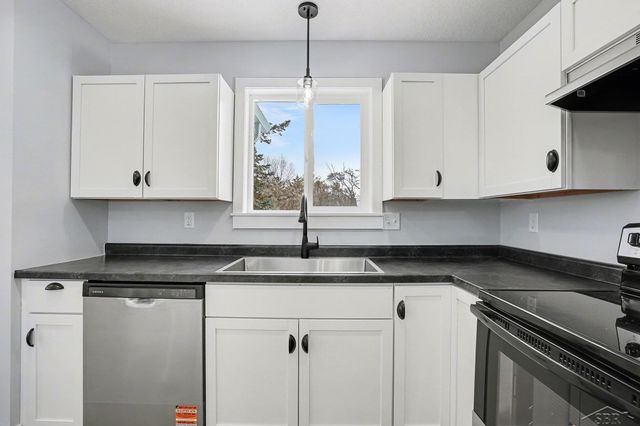 220 S Sherman Street, Bay City, MI 48708