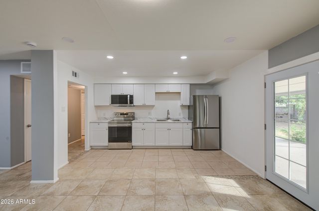 3802 N 79Th Avenue, Phoenix, AZ 85033