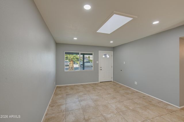 3802 N 79Th Avenue, Phoenix, AZ 85033