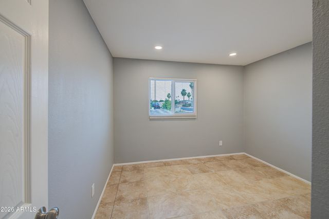 3802 N 79Th Avenue, Phoenix, AZ 85033