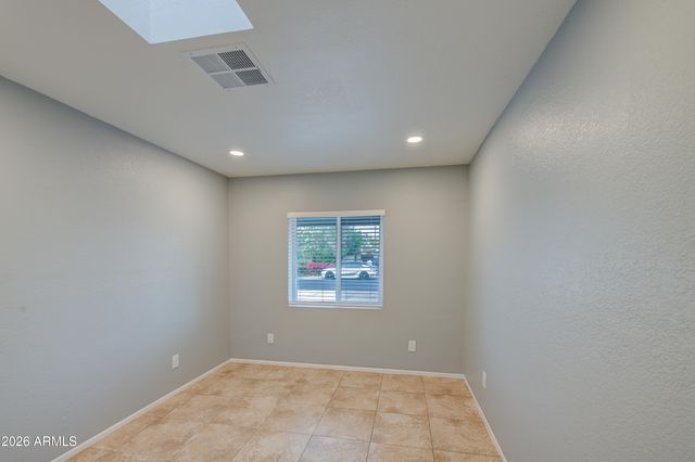 3802 N 79Th Avenue, Phoenix, AZ 85033