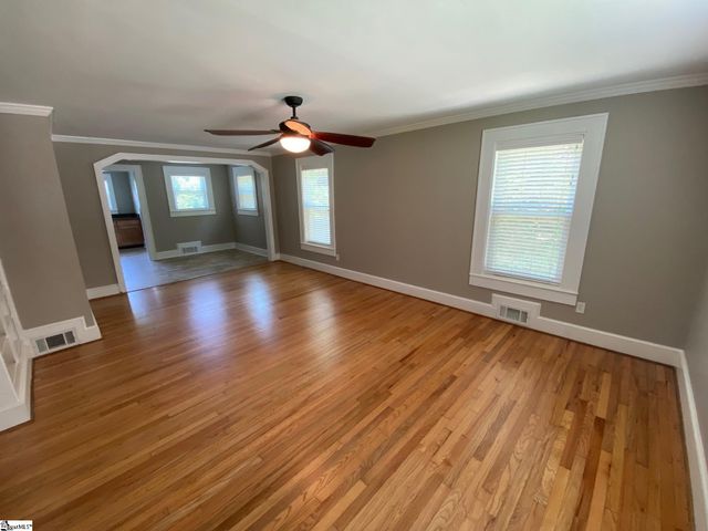 224 Irby Avenue, Laurens, SC 29360