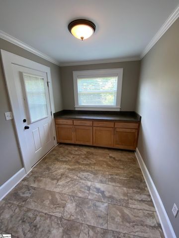 224 Irby Avenue, Laurens, SC 29360