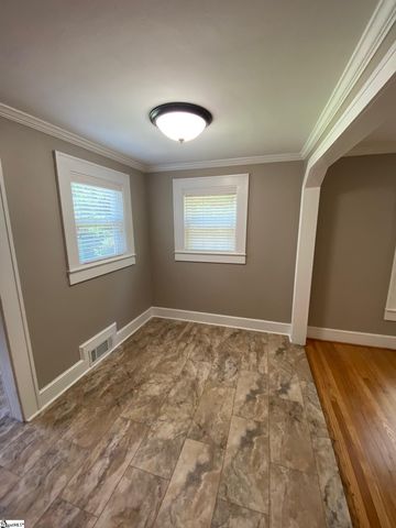 224 Irby Avenue, Laurens, SC 29360