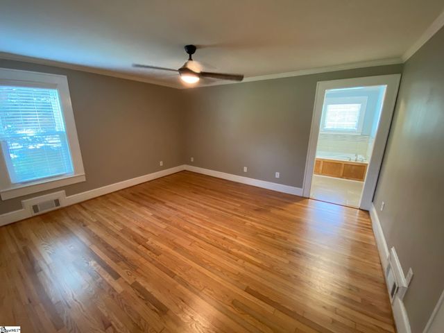 224 Irby Avenue, Laurens, SC 29360