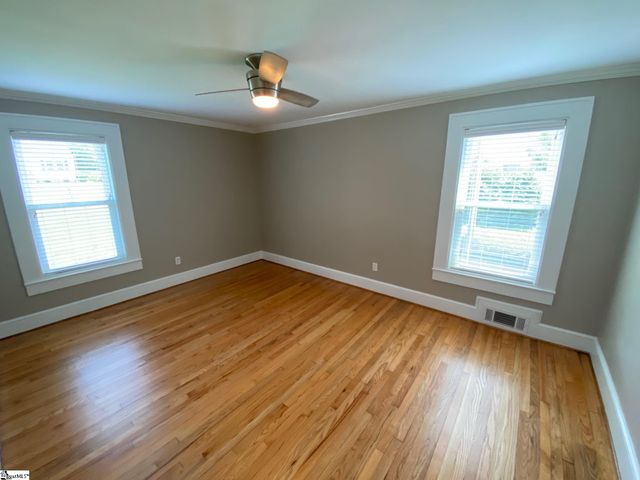 224 Irby Avenue, Laurens, SC 29360