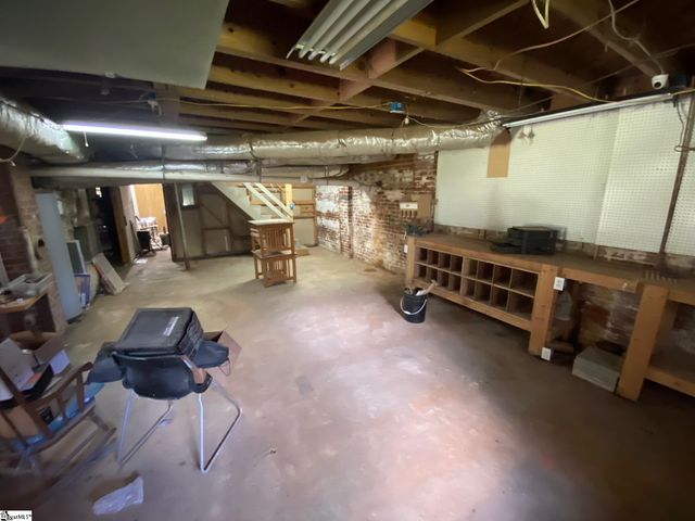 224 Irby Avenue, Laurens, SC 29360