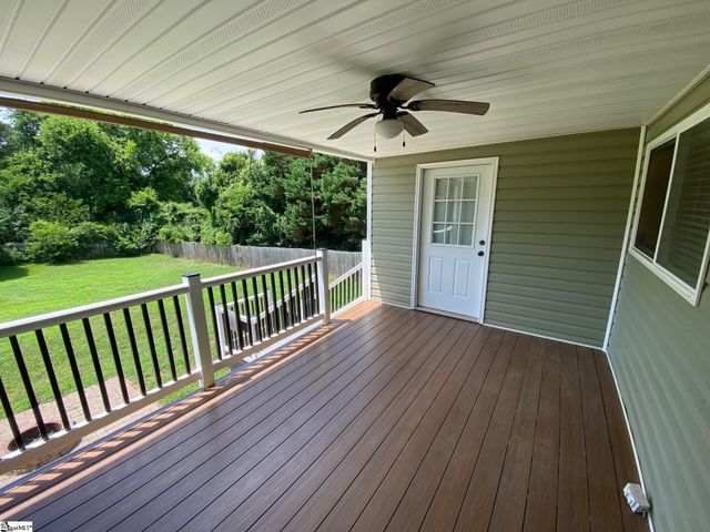 224 Irby Avenue, Laurens, SC 29360