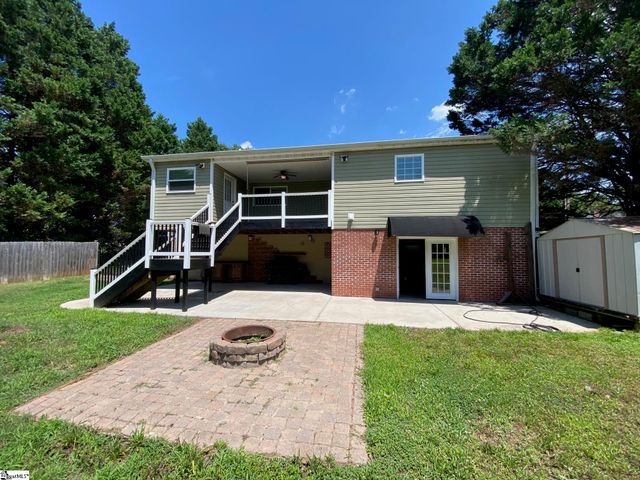 224 Irby Avenue, Laurens, SC 29360