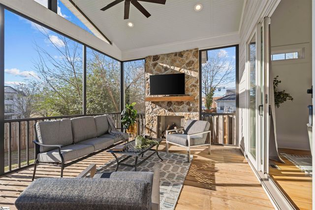 10 Harris Street, Greenville, SC 29601