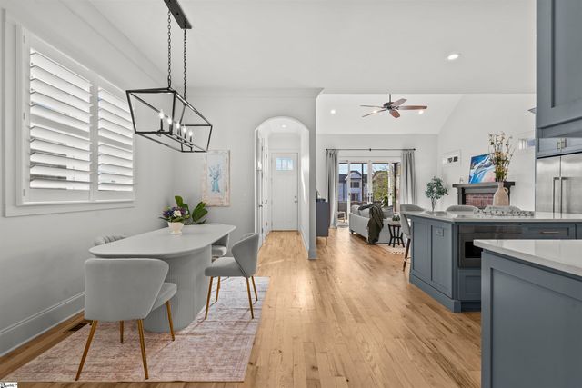 10 Harris Street, Greenville, SC 29601