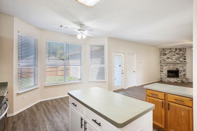 6917 Club Creek Drive, Fort Worth, TX 76137