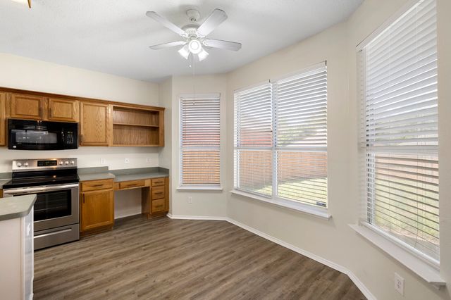 6917 Club Creek Drive, Fort Worth, TX 76137