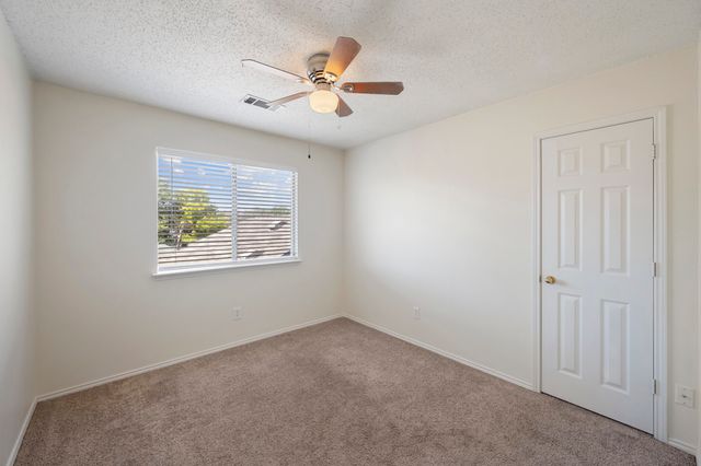 6917 Club Creek Drive, Fort Worth, TX 76137