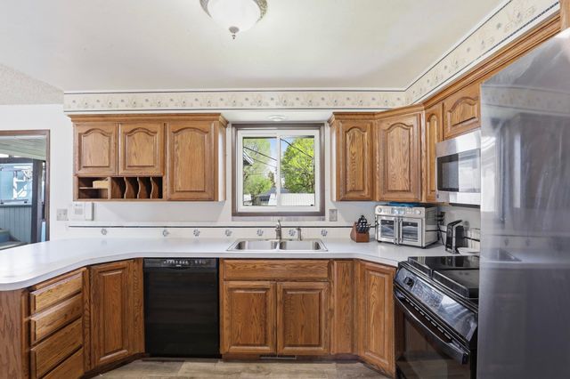 13105 E Mallon Ct, Spokane Valley, WA 99216