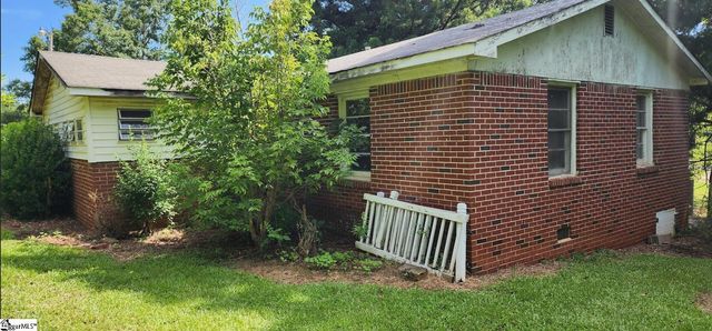 907 Dacusville Highway, Easley, SC 29640