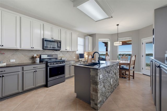 2828 Appaloosa Court, Little Elm, TX 75068