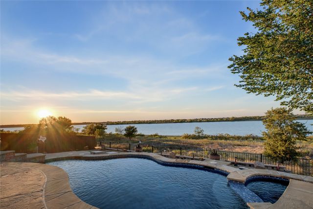 2828 Appaloosa Court, Little Elm, TX 75068