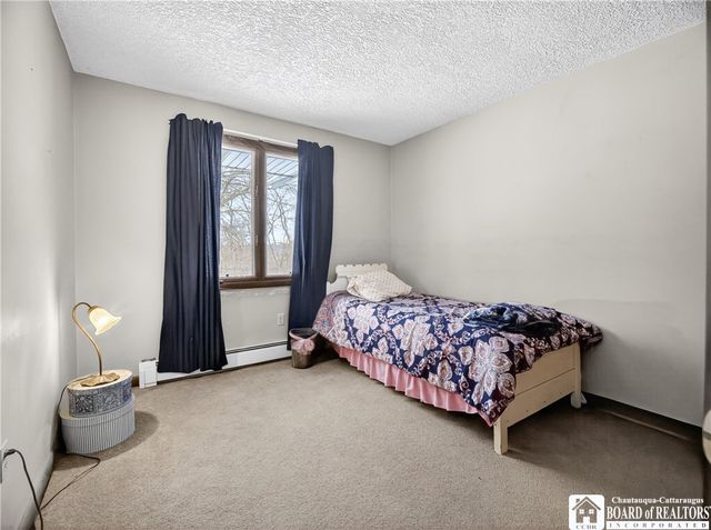 24 Prospect Street, Hanover, NY 14062