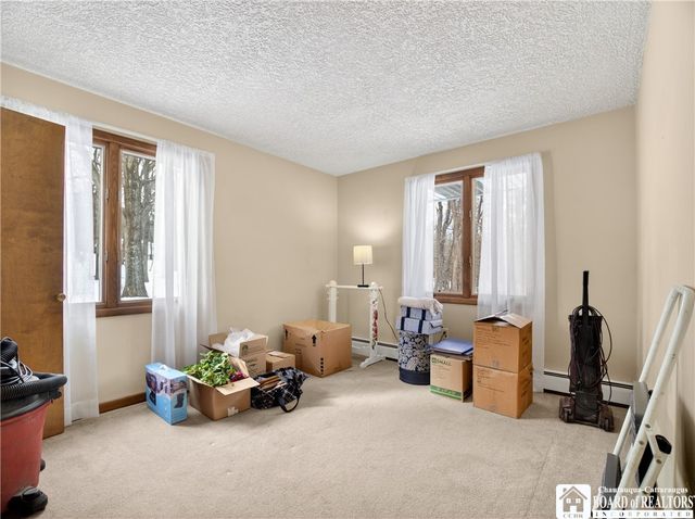 24 Prospect Street, Hanover, NY 14062