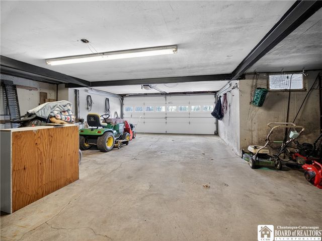 24 Prospect Street, Hanover, NY 14062