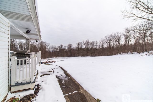 24 Prospect Street, Hanover, NY 14062