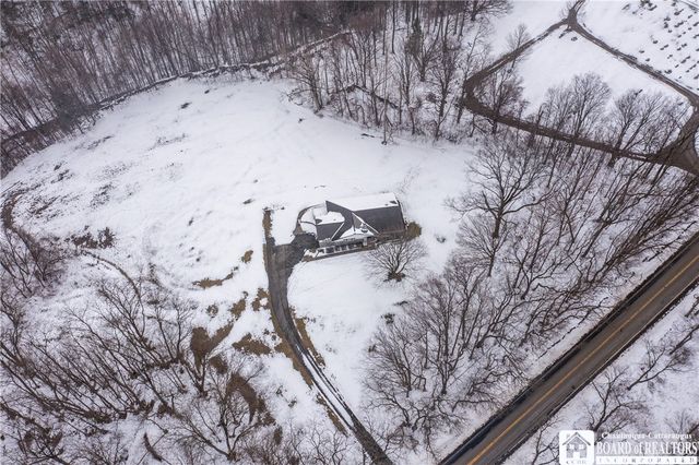 24 Prospect Street, Hanover, NY 14062