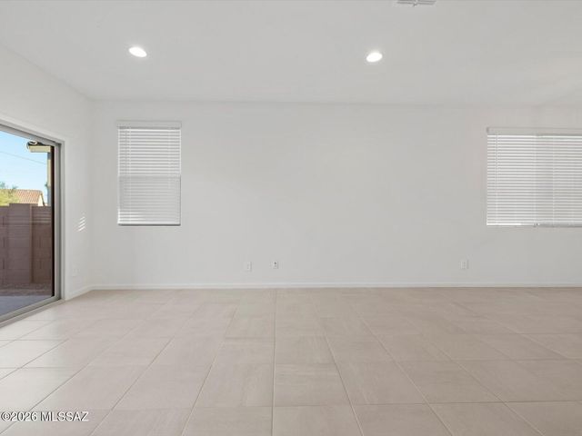 12694 N Fire Brand Street, Marana, AZ 85658