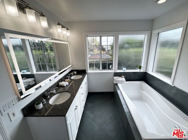 10824 Westminster Avenue, Los Angeles, CA 90034