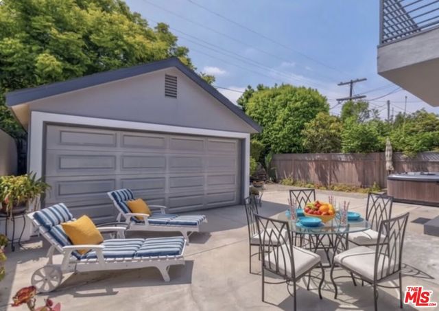 10824 Westminster Avenue, Los Angeles, CA 90034