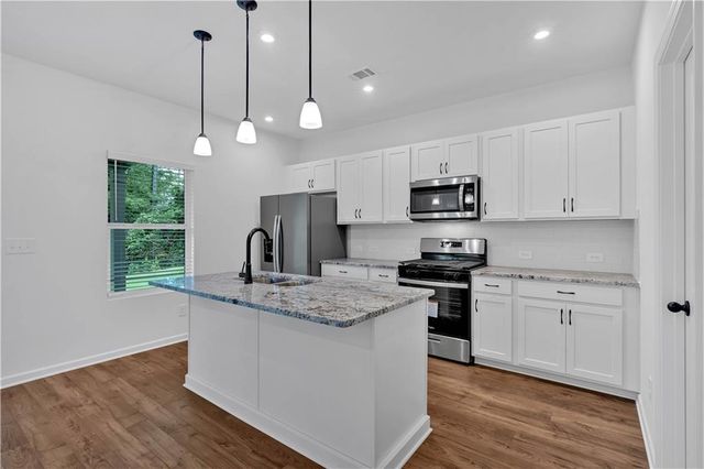 102 Everwood Court, Dallas, GA 30132