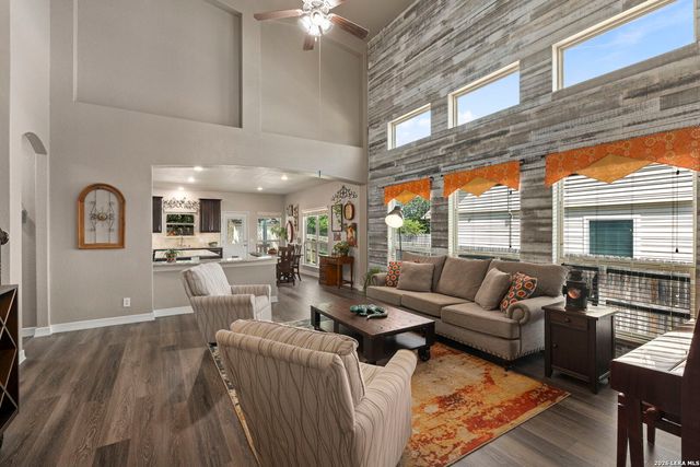 5287 TOP RIDGE LN, Schertz, TX 78108