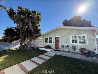 8372 Hillhead Drive, Huntington Beach, CA 92646