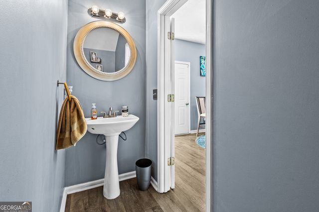 4512 Parkview Square, Atlanta, GA 30349