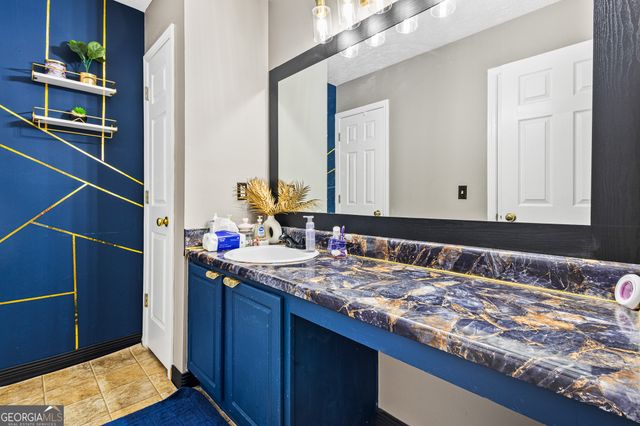 4512 Parkview Square, Atlanta, GA 30349