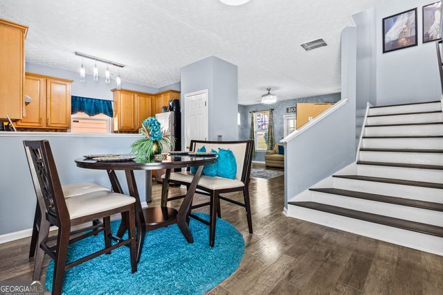 4512 Parkview Square, Atlanta, GA 30349