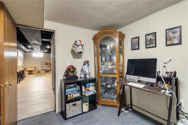 27 Rogers Drive, Cheektowaga, NY 14043