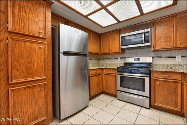 7051 PORTUGAL Drive C, El Paso, TX 79912