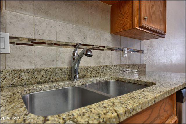 7051 PORTUGAL Drive C, El Paso, TX 79912