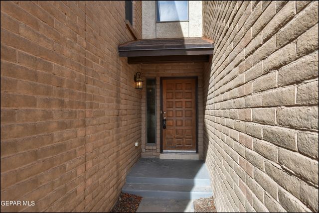 7051 PORTUGAL Drive C, El Paso, TX 79912