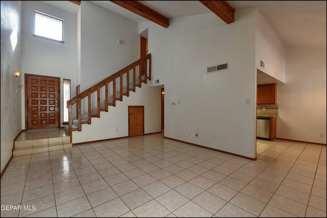 7051 PORTUGAL Drive C, El Paso, TX 79912