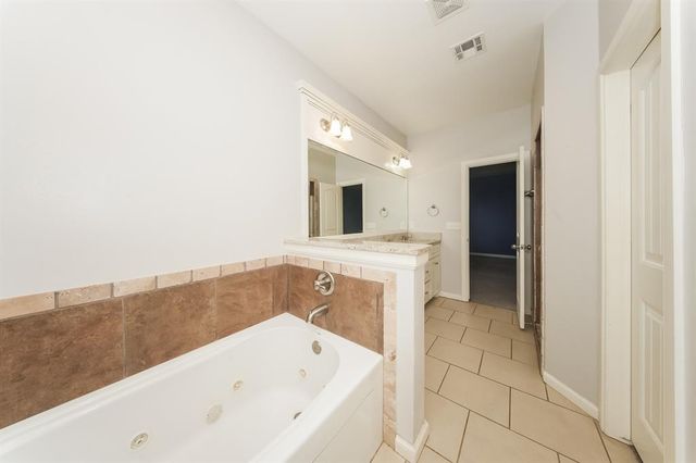 1701 Pinewood Drive, Moore, OK 73160