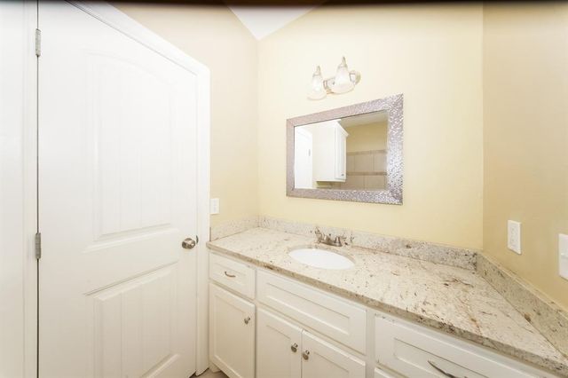 1701 Pinewood Drive, Moore, OK 73160