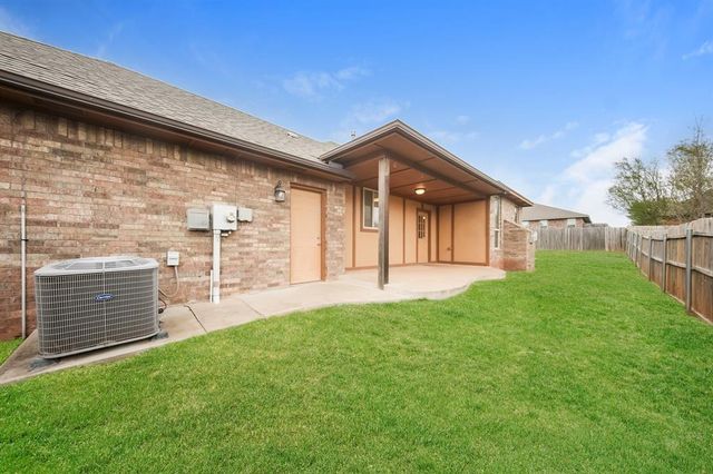 1701 Pinewood Drive, Moore, OK 73160