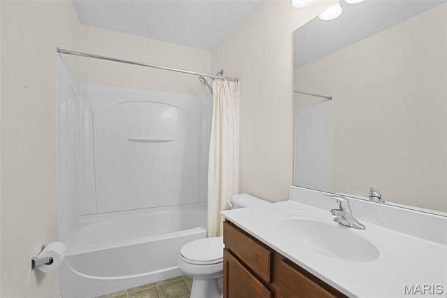 301 Wild Oak Drive, O'fallon, MO 63368