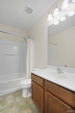 301 Wild Oak Drive, O'fallon, MO 63368