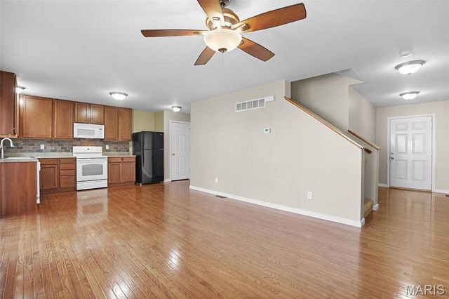 301 Wild Oak Drive, O'fallon, MO 63368