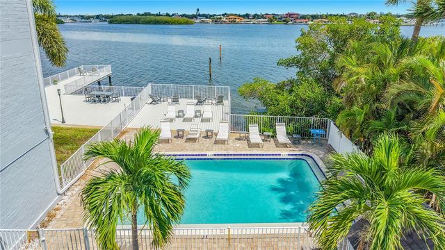 1859 SHORE DRIVE S 303, South Pasadena, FL 33707