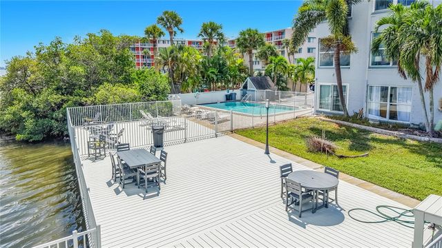 1859 SHORE DRIVE S 303, South Pasadena, FL 33707