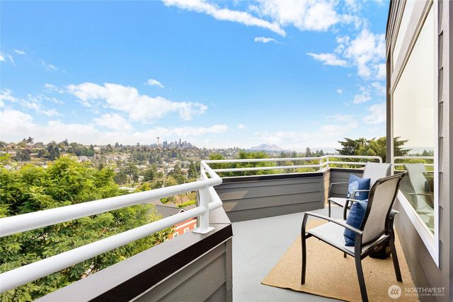 3406 37th Avenue W, Seattle, WA 98199